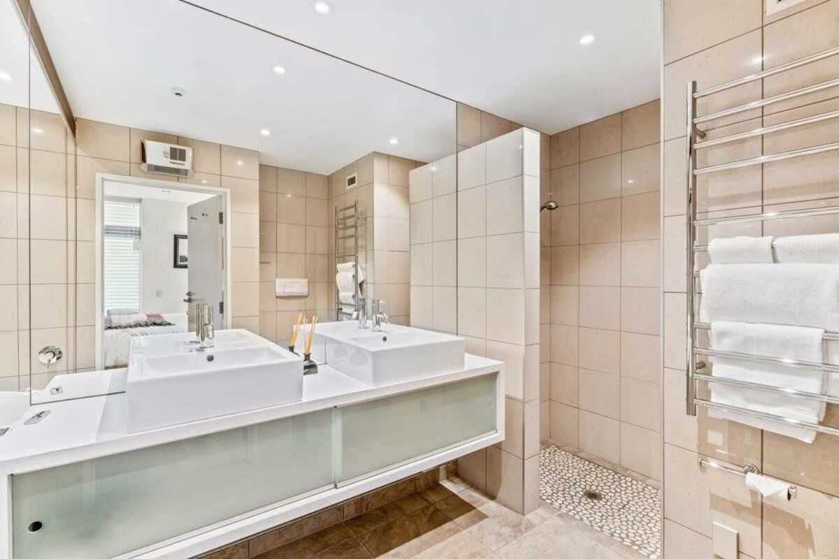 Pembroke Luxury Apartment Wanaka Esterno foto