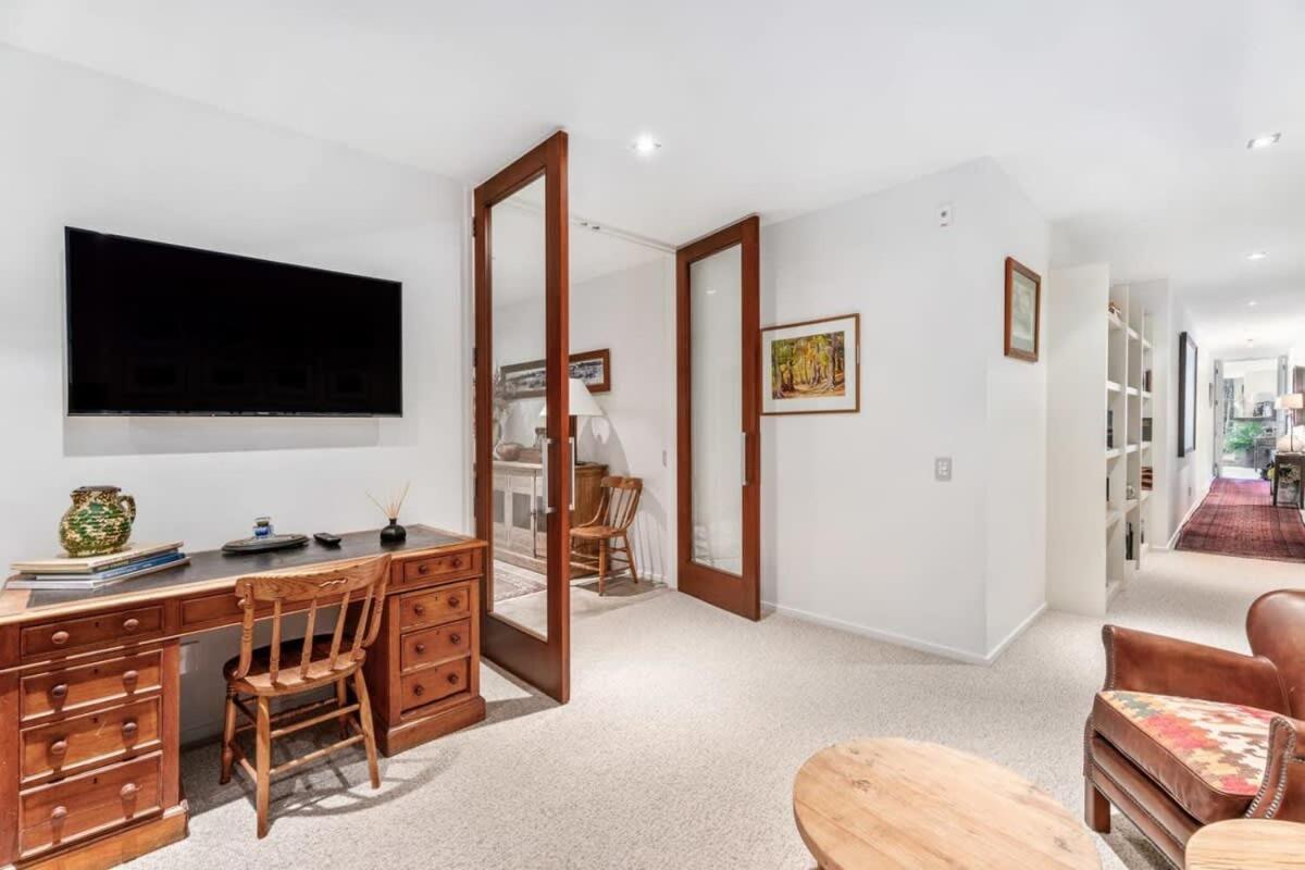 Pembroke Luxury Apartment Wanaka Esterno foto